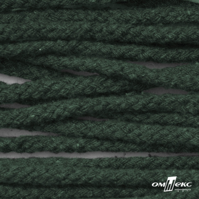 Шнур плетеный d-6 мм, 70% хлопок 30% полиэстер, уп.90+/-1 м, цв.1083-тём.зелёный - купить в Южно-Сахалинске. Цена: 588 руб.
